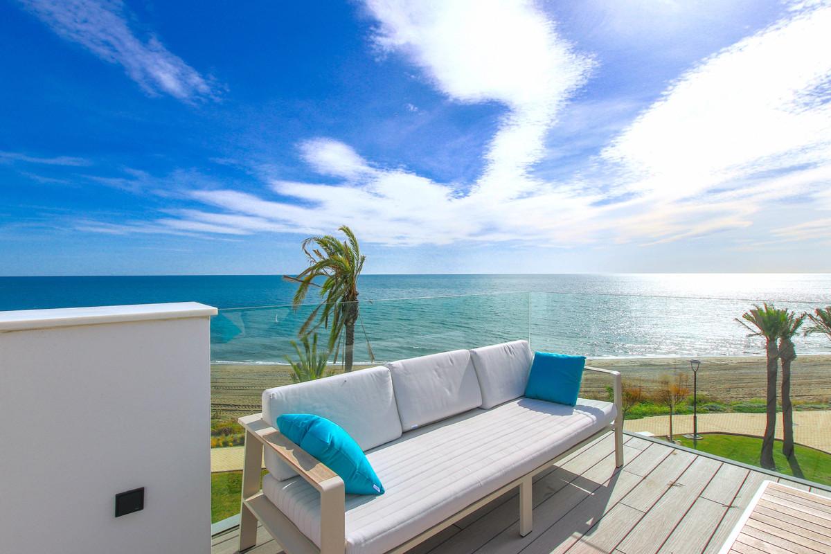 The Island Estepona: A Guide to One of the Costa del Sol’s Most Exclusive Beachfront Developments